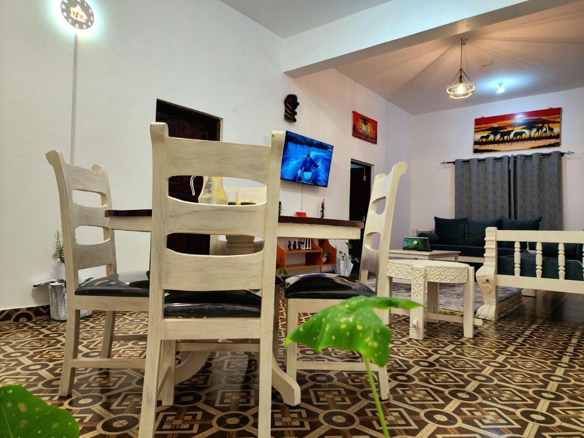 Ocean Breeze Homes Watamu 3 bedroom free Wi-Fi&parking Buitenkant foto