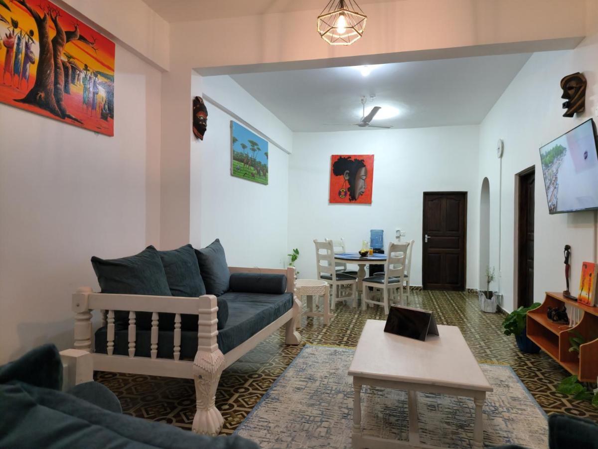 Ocean Breeze Homes Watamu 3 bedroom free Wi-Fi&parking Buitenkant foto