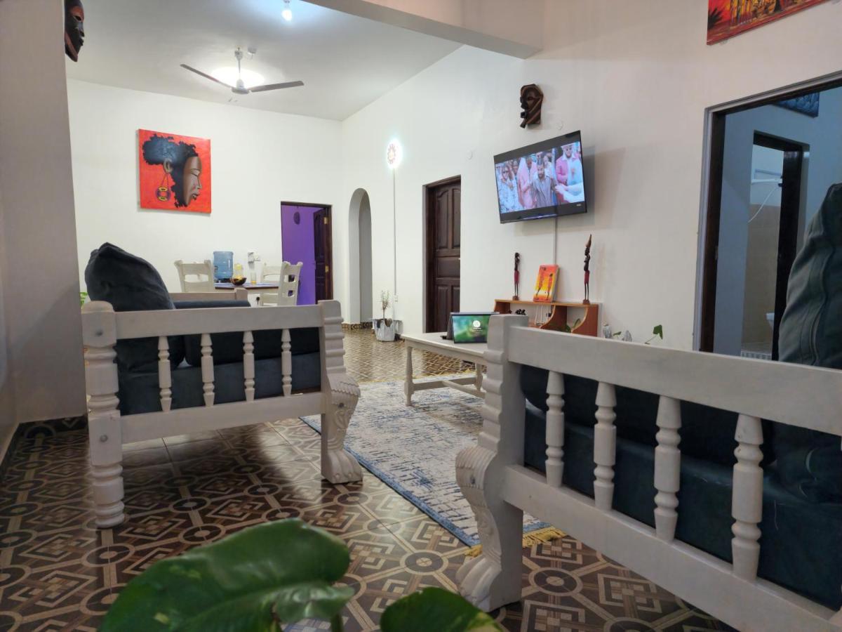 Ocean Breeze Homes Watamu 3 bedroom free Wi-Fi&parking Buitenkant foto